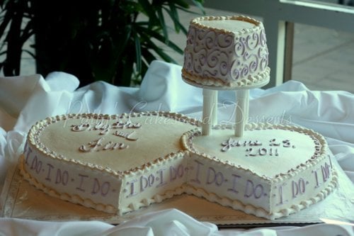 Heart shaped wedding cake pics