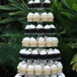 wedding-cupcakes-stand-black-white