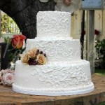 wedding cake white 3 tier outside
