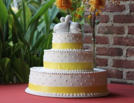 wedding-cake-yellow-ribbon-yellow-round