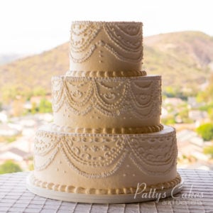 off white wedding cake