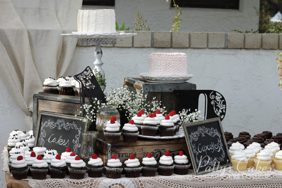 rustic wedding cupcakes