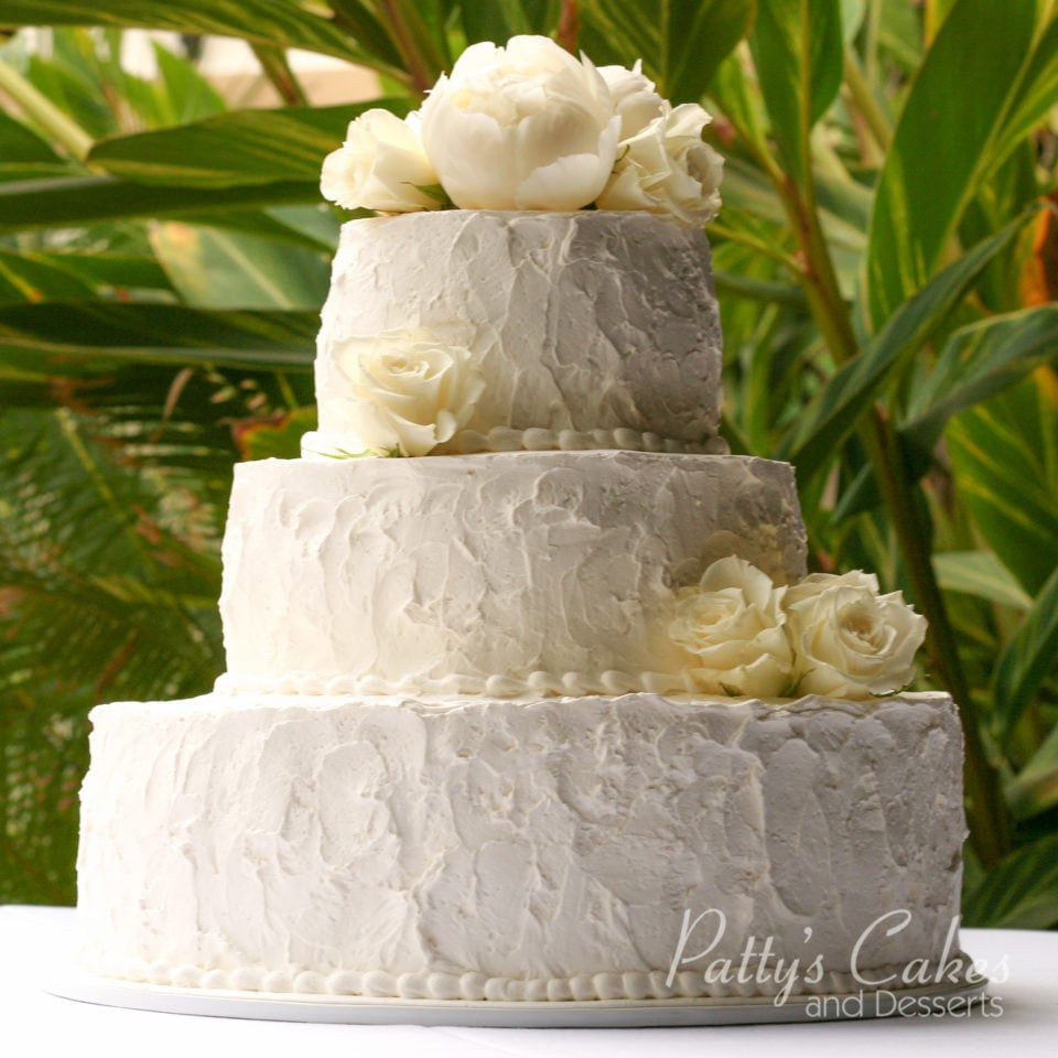 wedding cake textured white flowers