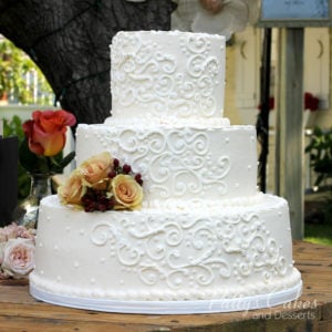 wedding cake white 3 tier outside