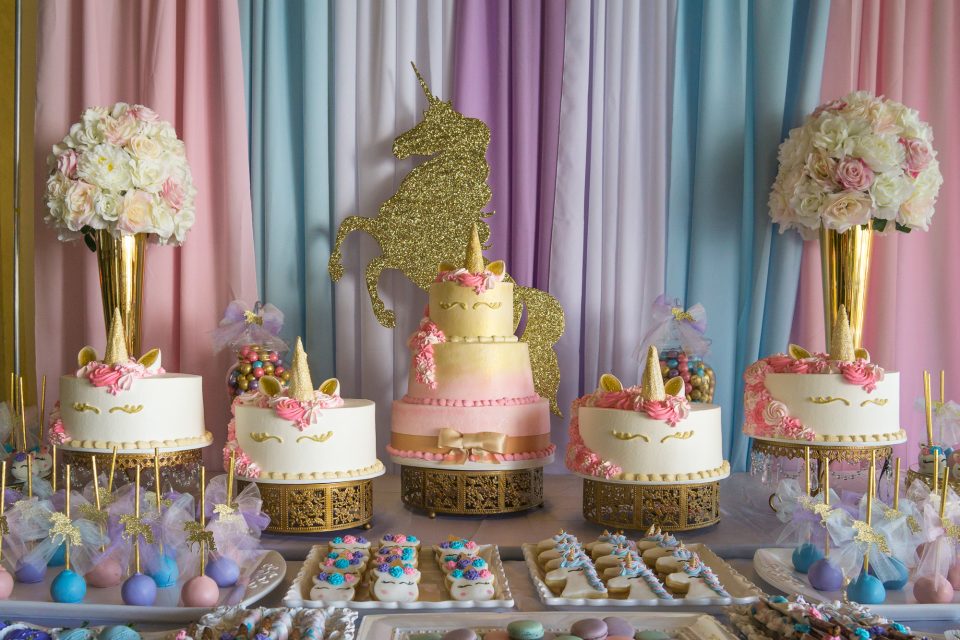 unicorn party cakes
