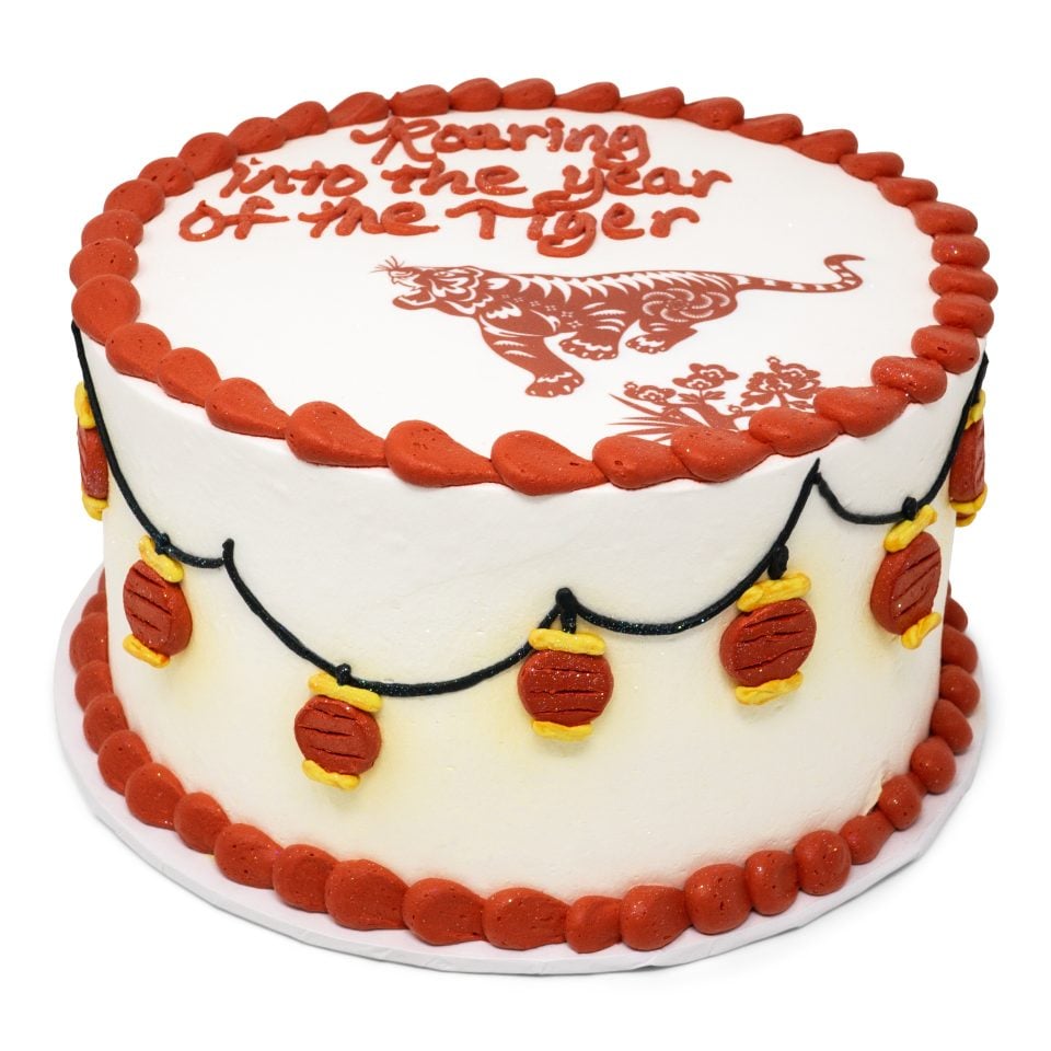 year of the tiger cake scaled